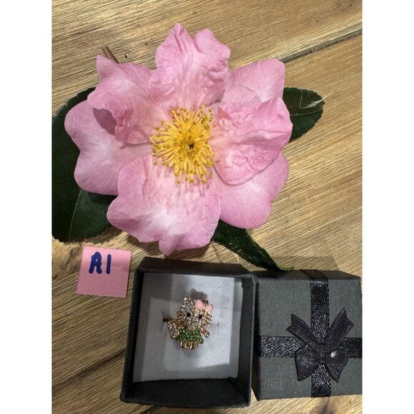 Adorable Hello Kitty Cat Kitten Silvertone Costume Adjustable Ring NEW w Box A1 - Picture 3 of 8